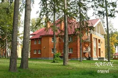 Лесной городок пансионат метрополитена. Оздоровительный комплекс московского метрополитена лесной городок. Лесной городок пансионат одинцово. Бассейн московского метрополитена лесной городок. Оздоровительный комплекс метрополитена лесной городок.