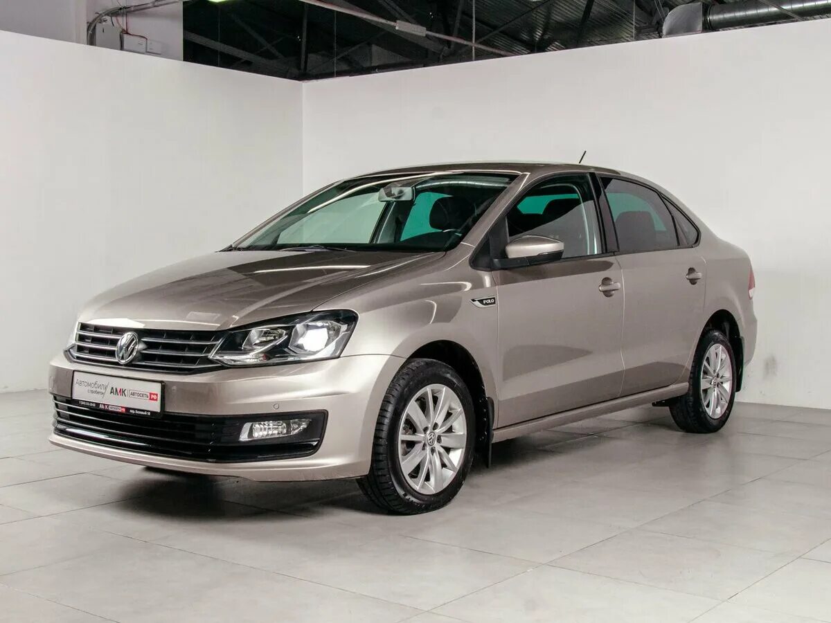 Volkswagen polo 5 рестайлинг. Фольксваген поло 2019 черный. Авито поло 2019. Фольксваген поло 2019 автомат. Поло 2019 года.