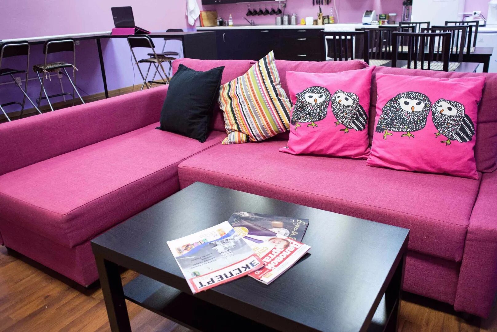 B b hostel. B b hostel екатеринбург. b&amp;b хостел екатеринбург. пушкин стрит хостел екатеринбург. хостел на пушкина екатеринбург.