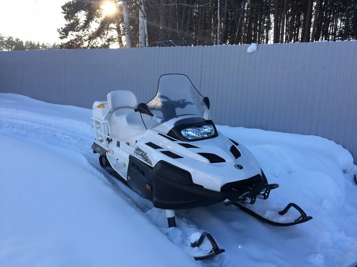 Купить снегоход brp lynx. Снегоход БРП Армеец 800. Линкс Армеец 800. Lynx Yeti Pro v-800. BRP Lynx Yeti Pro Army v-800.