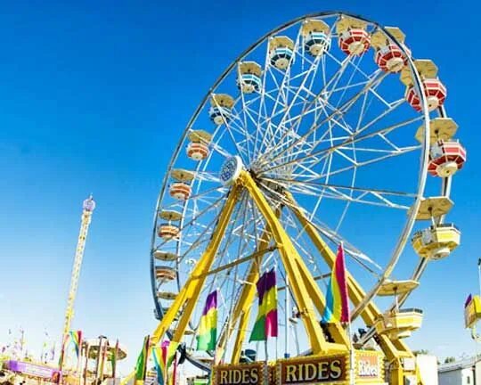He wants on a big wheel. Кабардинка колесо обозрения. колесо обозрения 30 метров. big wheel. корейский аттракцион колесо.
