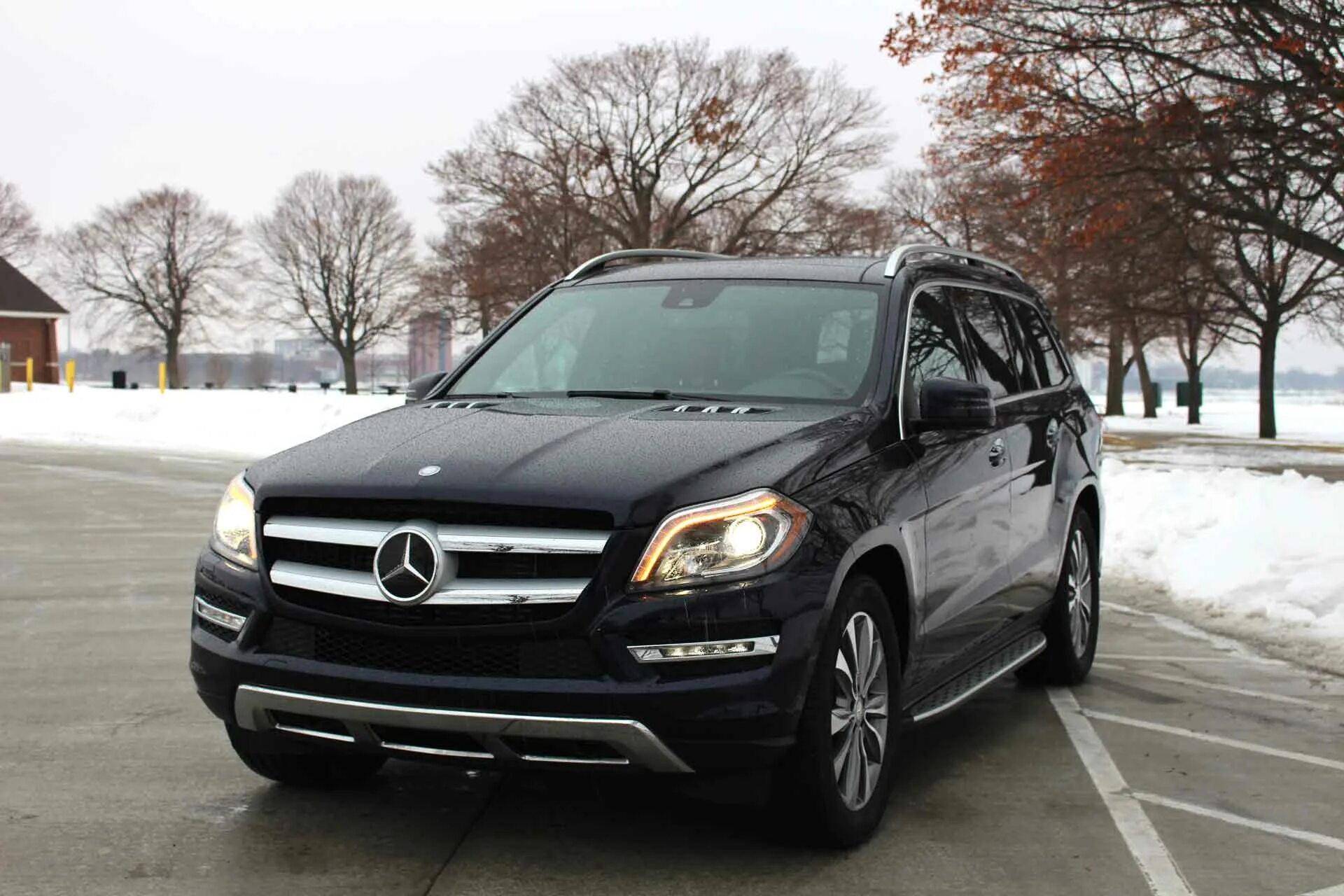 Купить мерседес gl 350. Mercedes-Benz gl 350 BLUETEC 4matic. Мерседес gl 350 BLUETEC. Mercedes Benz gl 350 2015. Mercedes gl 350 BLUETEC 4matic.