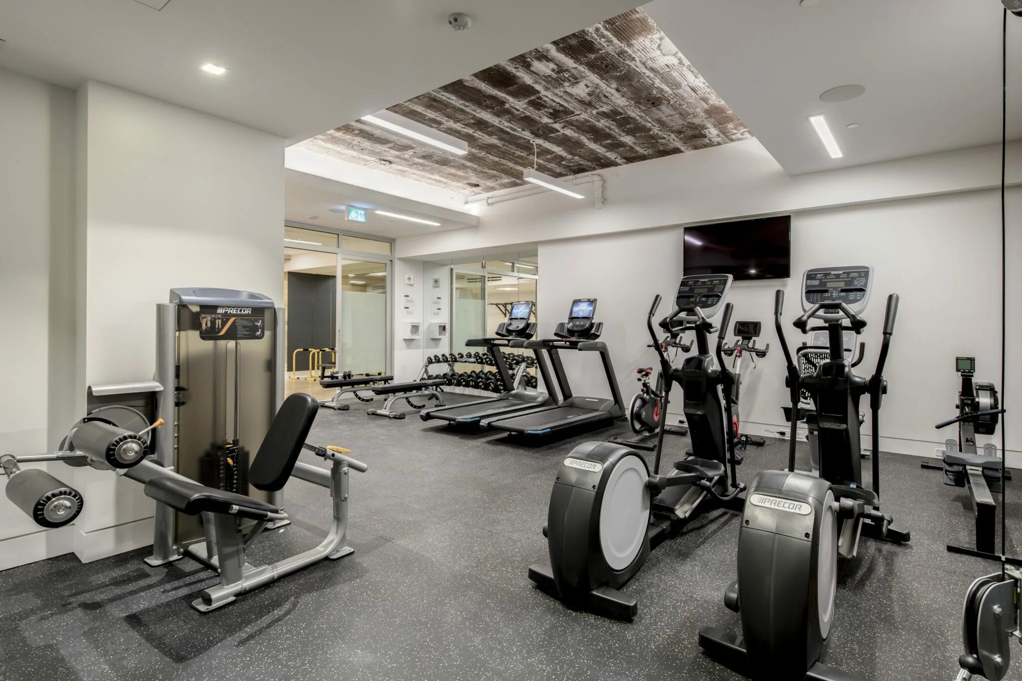Фитнес центр королев. Фитнес центр. wellness фитнес. норвегия фитнес центр. фитнес центры китая.