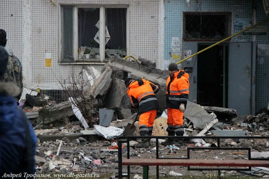 радиационное заражение. причина взрыва газа на маркса в 2011 году. пожар на предприятии. аварии на химических предприятиях. ликвидация взрывов.