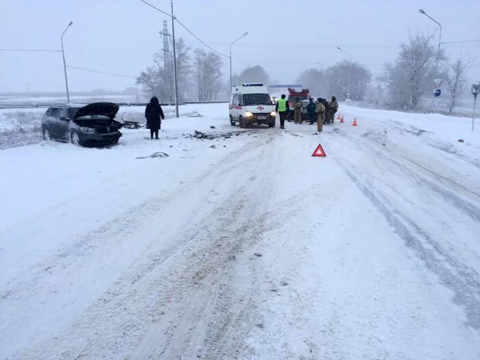 Дтп еманжелинск. Фура на трассе. Дтп еманжелинск. Авария южноуральск -еманжелинск сегодня. Авария в еманжелинске сегодня на трассе.
