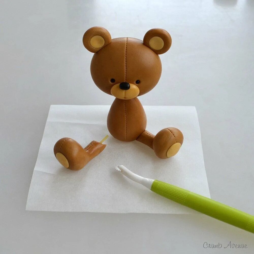 лепка мишка. лепка из пластилина медведь. медведь из пластилина. медведь лепка из глины. фигурка мишки из мастики.