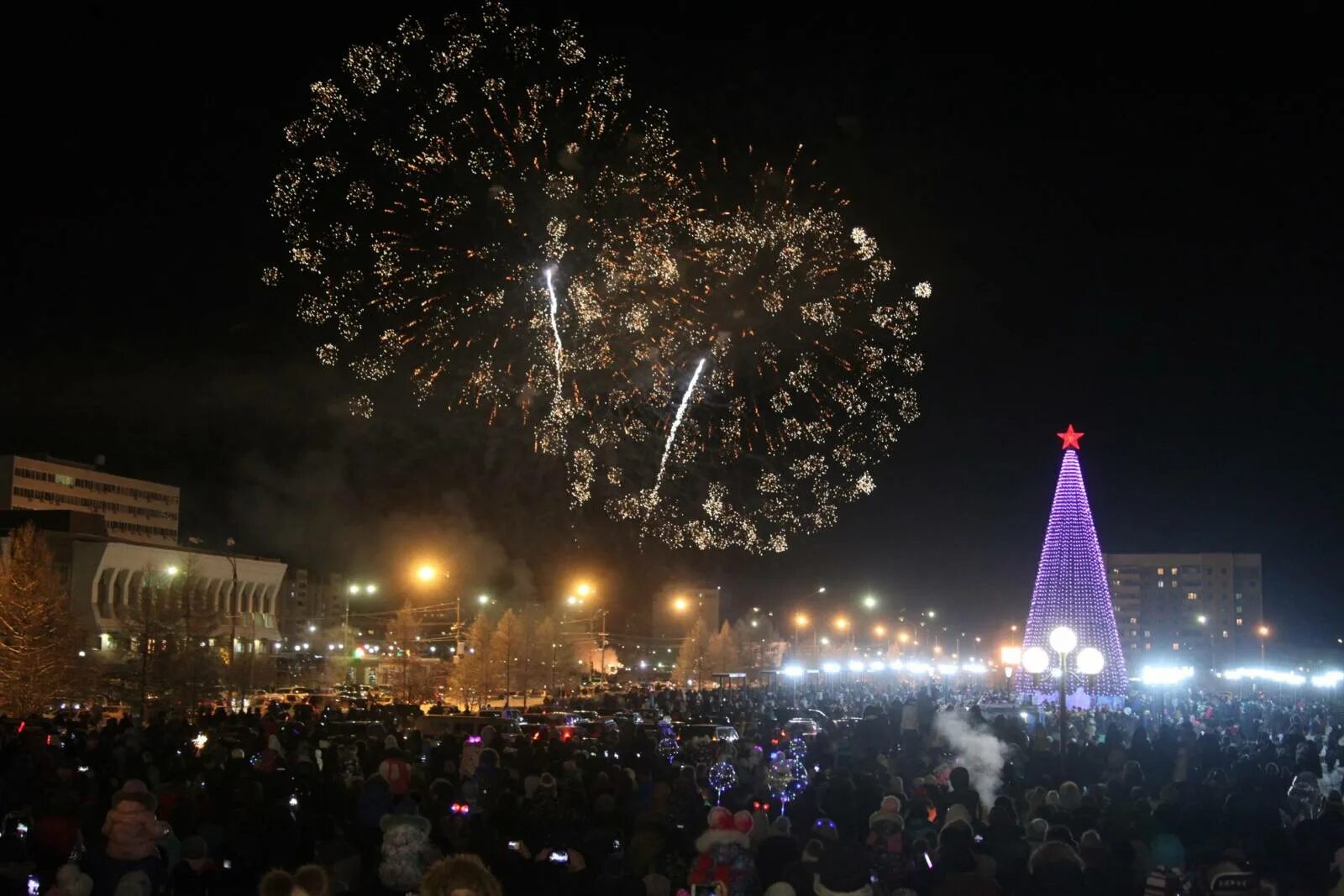 Парад стерлитамак. День города братск. Какой день в братске. Братск фото. 12 декабря день города братска.