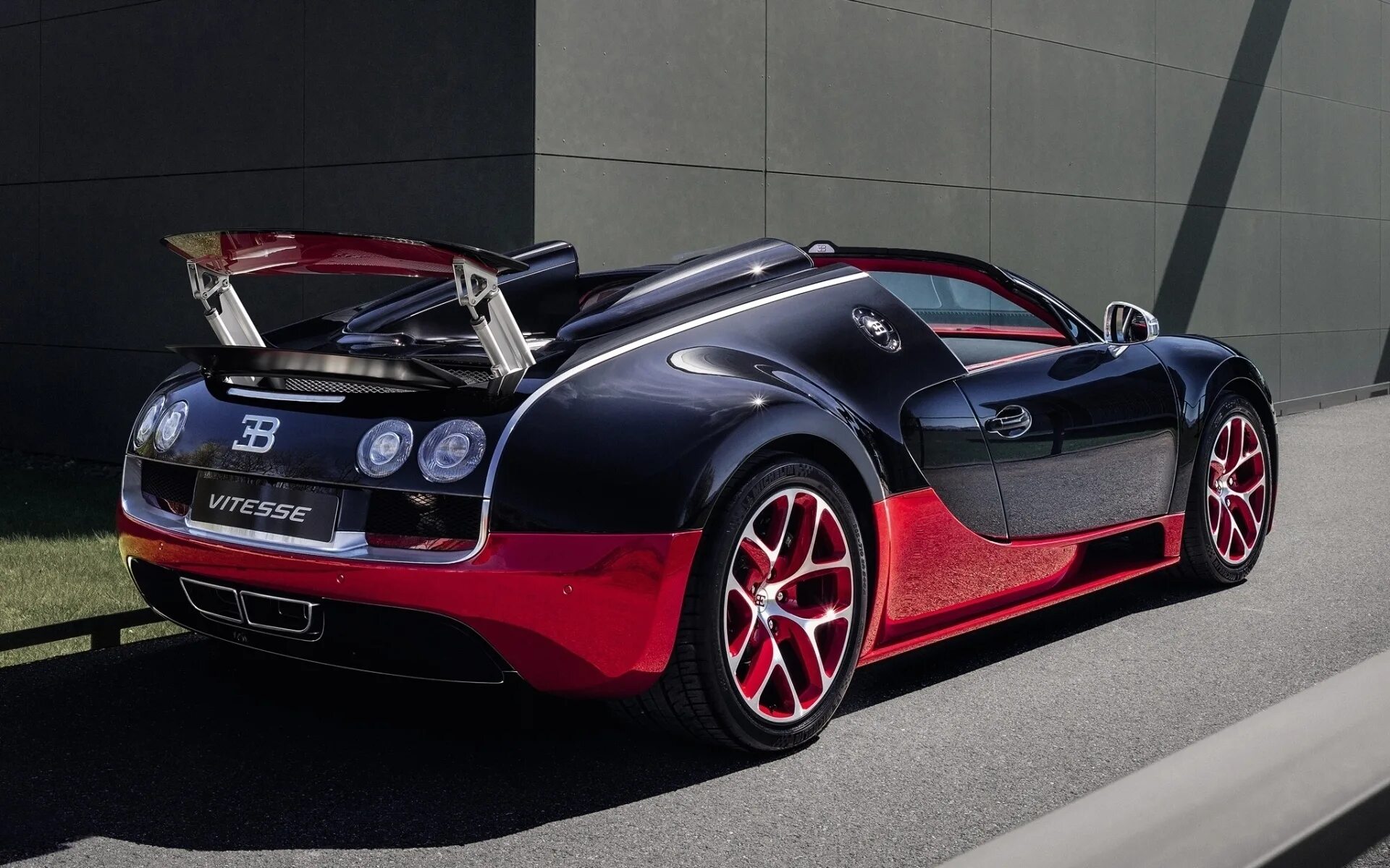 Машинка лучше форум. Bugatti Veyron 16.4 Grand Sport Vitesse. Bugatti Grand Sport Vitesse. Bugatti Veyron Roadster. Bugatti Veyron Grand Sport Vitesse.