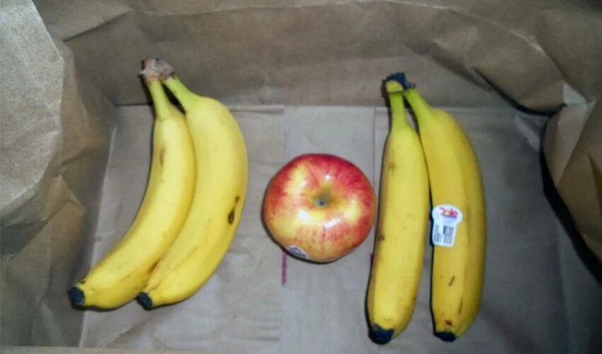 Коричневый банан. Банан сорт кавендиш. Коричневый банан. Другая банана. Блюда с бананом.