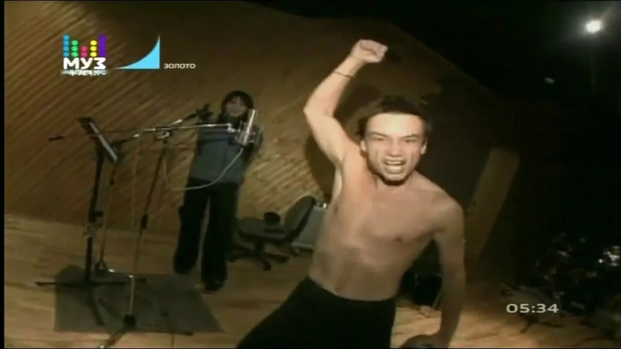 Дискотека суперстар видео. Дискотека авария disco superstar. дискотека авария диско суперстар клип. диджей суперстар дискотека авария.