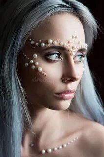 Pearl facing