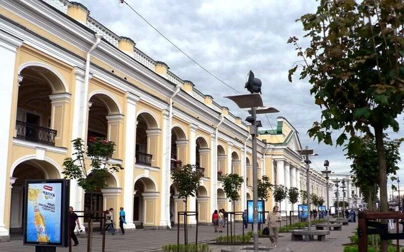 Гостиный двор Санкт-Петербург. Гостиный двор на Васильевском острове. Дворик в Гостином дворе СПБ. Гостиный двор (Минск).