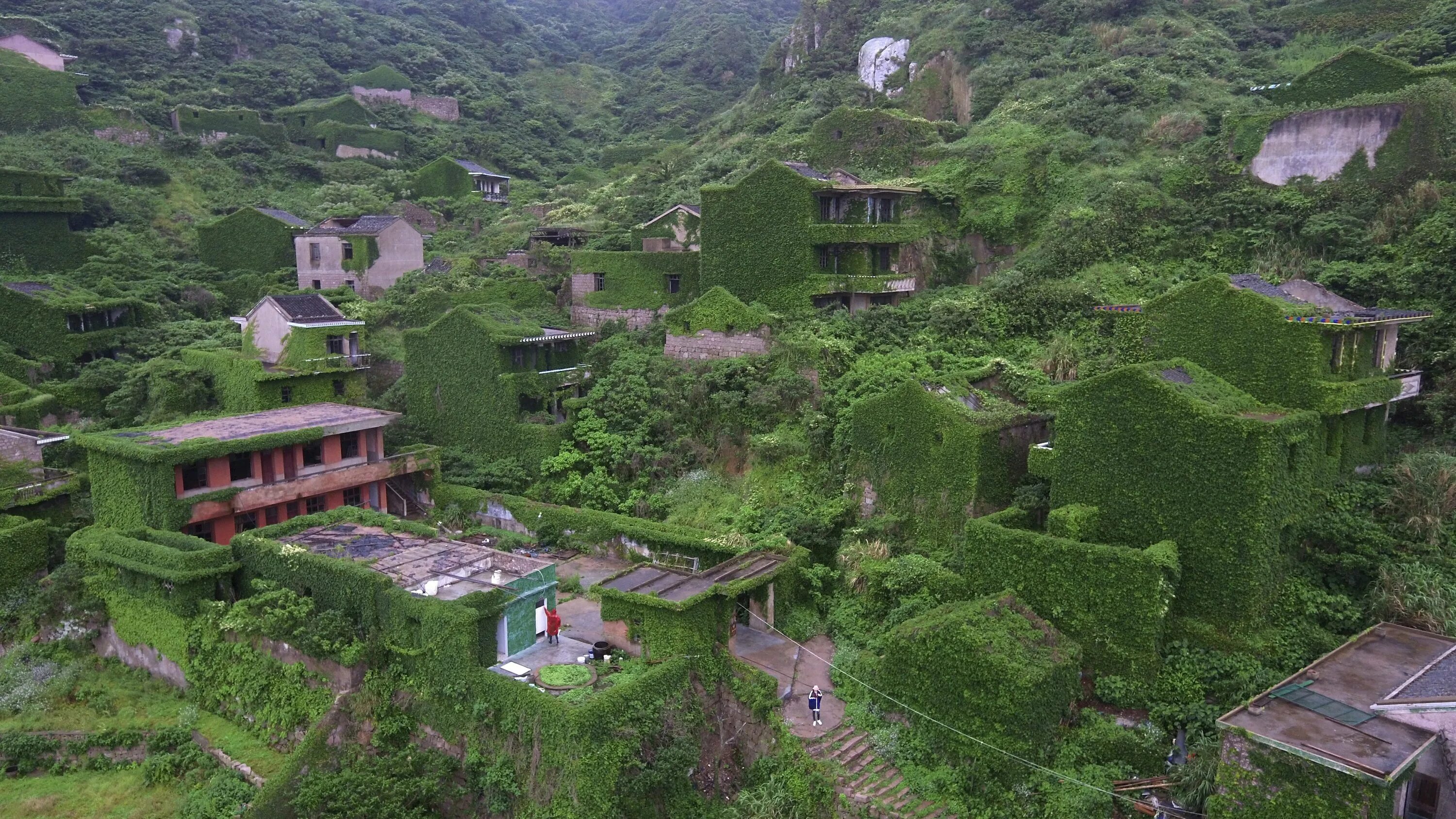 Abandoned village reclamation. Тайваньские деревни. Тайвань поселки. China's Ghost Village. Гугл деревня.