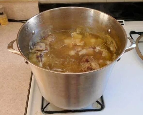 холодец, зельц. можно ли ставить горячий холодец в холодильник. холодец боярский. холодец в баночке. куриный студень (холодец).