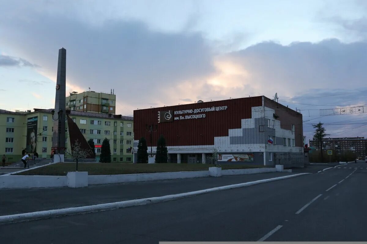 Кдц талнах. Фантастический фестиваль. Кинотеатр высоцкий кинотеатр талнах. Кдц талнах. Кдц высоцкого талнах зал.