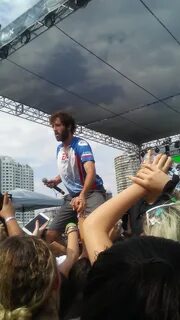 File:Lil Dicky At Agenda Festival Long Beach 2017.jpg - Wikimedia Commons.