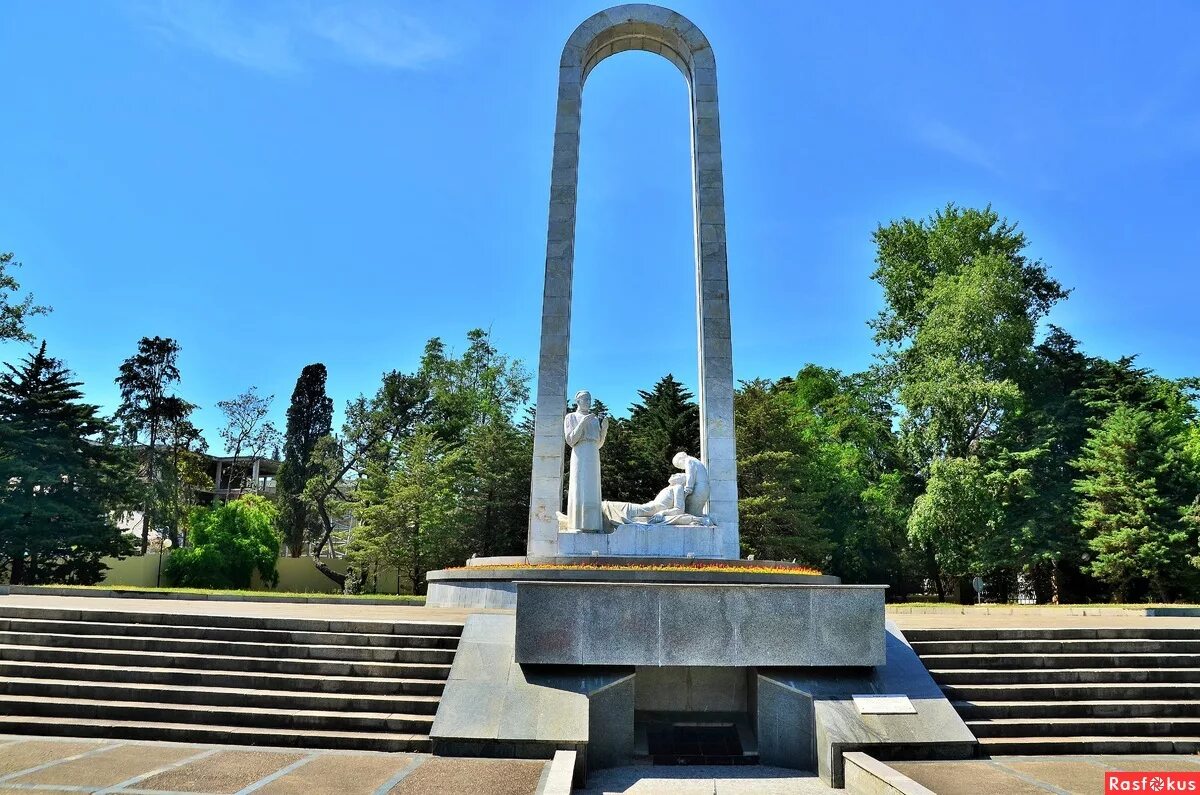 сочи город-госпиталь подвиг во имя жизни. стихи во имя жизни. памятник подвиг милосердия в сочи. памятник во имя жизни в сочи в ривьере. гордеев анатолий федорович "подвиг во имя жизни".