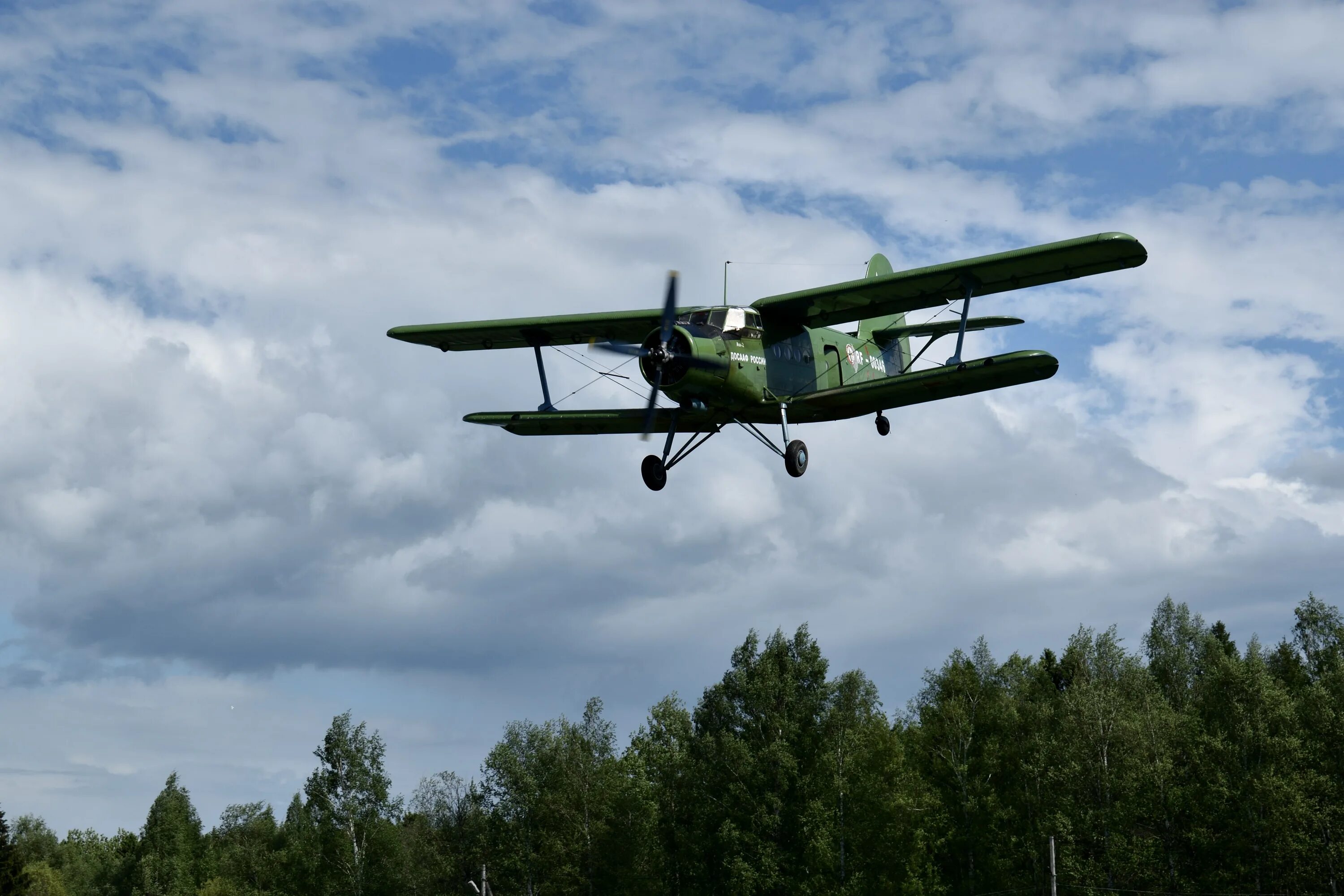 Авиарейсов 2. Самолёт АН-2. Кукурузник АН-2 пассажирский. Самолёт моноплан АН-2. Гидросамолет "АН-2 В".