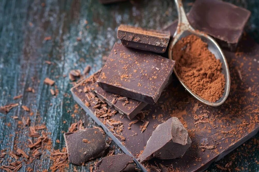 Cocoa шоколад. Шоколад и какао порошок. какао шоколад. шоколадное какао. тертое какао порошок.