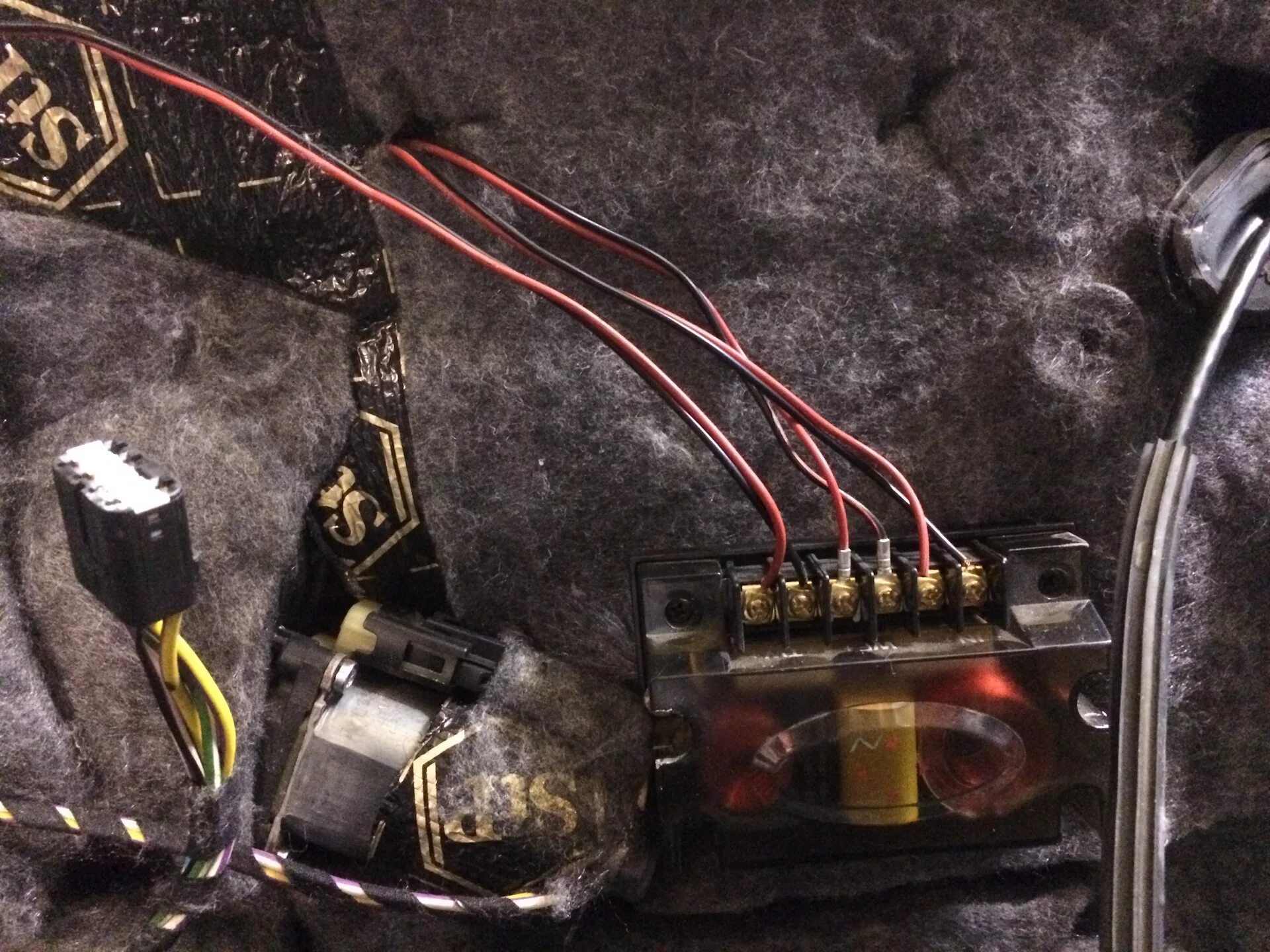 Кроссовер для акустики s35. Как подключить через кроссовер. Кроссовер для акустики 2 полосный 8 ом. Подключение кроссовера. Как подключить через кроссовер.