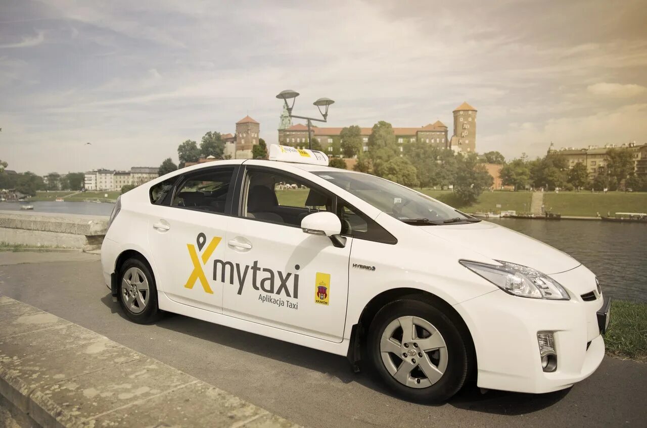 Apis такси. My Taxi Ташкент. Такси. Такси фото. Баннер такси.