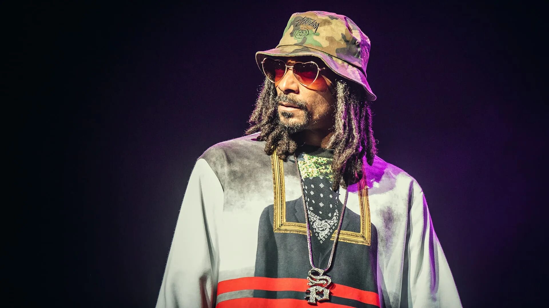 Снуп дог 2023. Snoopy dog. Снуп дог укуренный. Snoop dogg рэпер. Снуп догг.