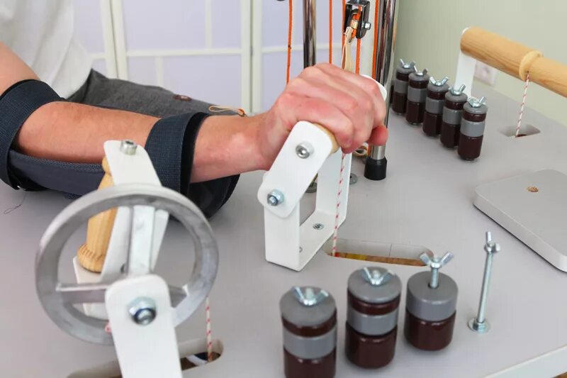 Комплекс для восстановления после инсульта. Реабилитационные тренажеры после инсульта. оборудование для трудотерапии. аппарат для эрготерапии. тренажер для трудотерапии.