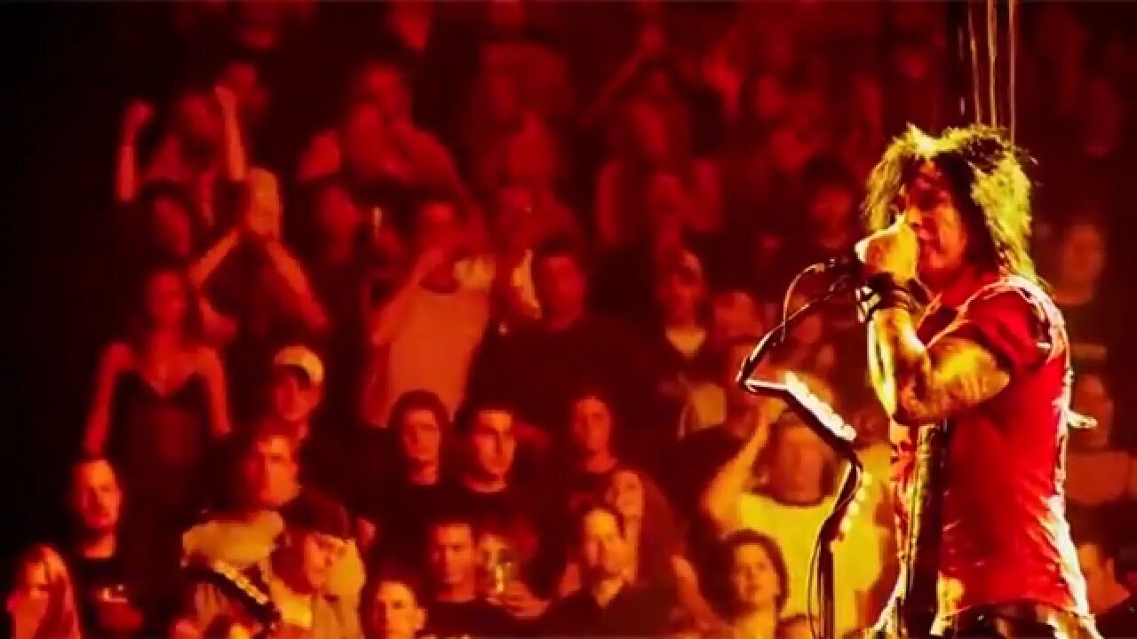 Группа mötley crüe. Motley crue 1981. Motley crue концерт. Motley crue. Концерт мотли крю.