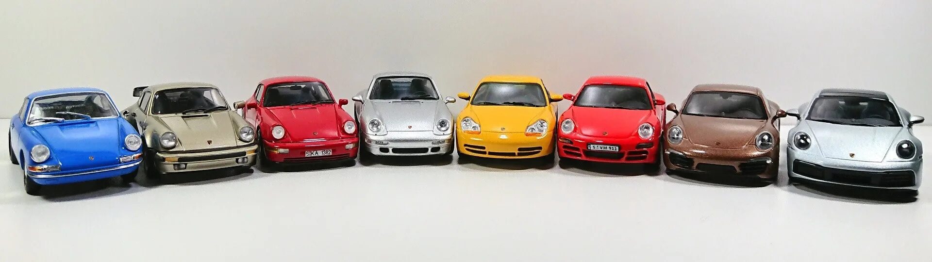 Порше 911 поколения. Porsche 911 evolution. Порше 911 2 поколение. Porsche 911 gt 2 поколения. Porsche 911 все поколения.