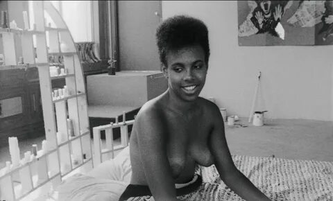 Tracy Camilla Johns Nude.