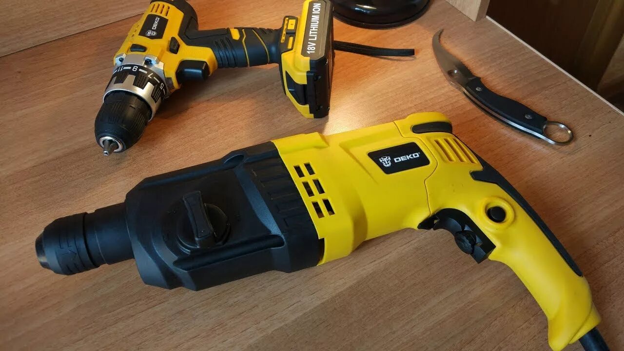 Перфоратор deko dkh850w. Перфоратор деко 1000w. Aeg перфоратор kh 28 super. Перфоратор деко dkh850w. Ударный гайковерт deko.