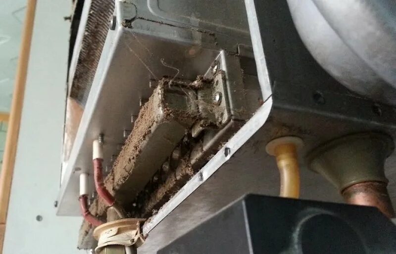 Прочистить теплообменник котла. Теплообменник для газового котла атон. чистка котла. чистка газовых котлов. чистка теплообменника газового котла.