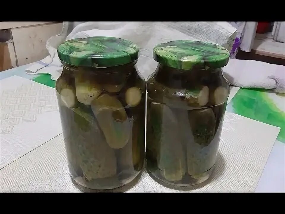 Огурцы маринованные. Маринованный и консервированный разница. Огурцы маринованные резанные. Огурцы в рассоле. Мелен огурцы.