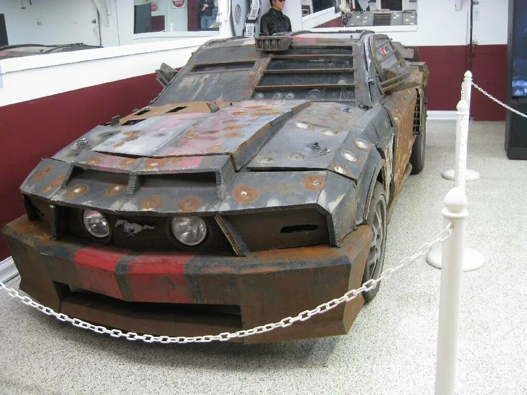 Танки тачки. Танк 500 в обвесе. Ford Mustang Death Race. Машина танк. Машина танк 500.