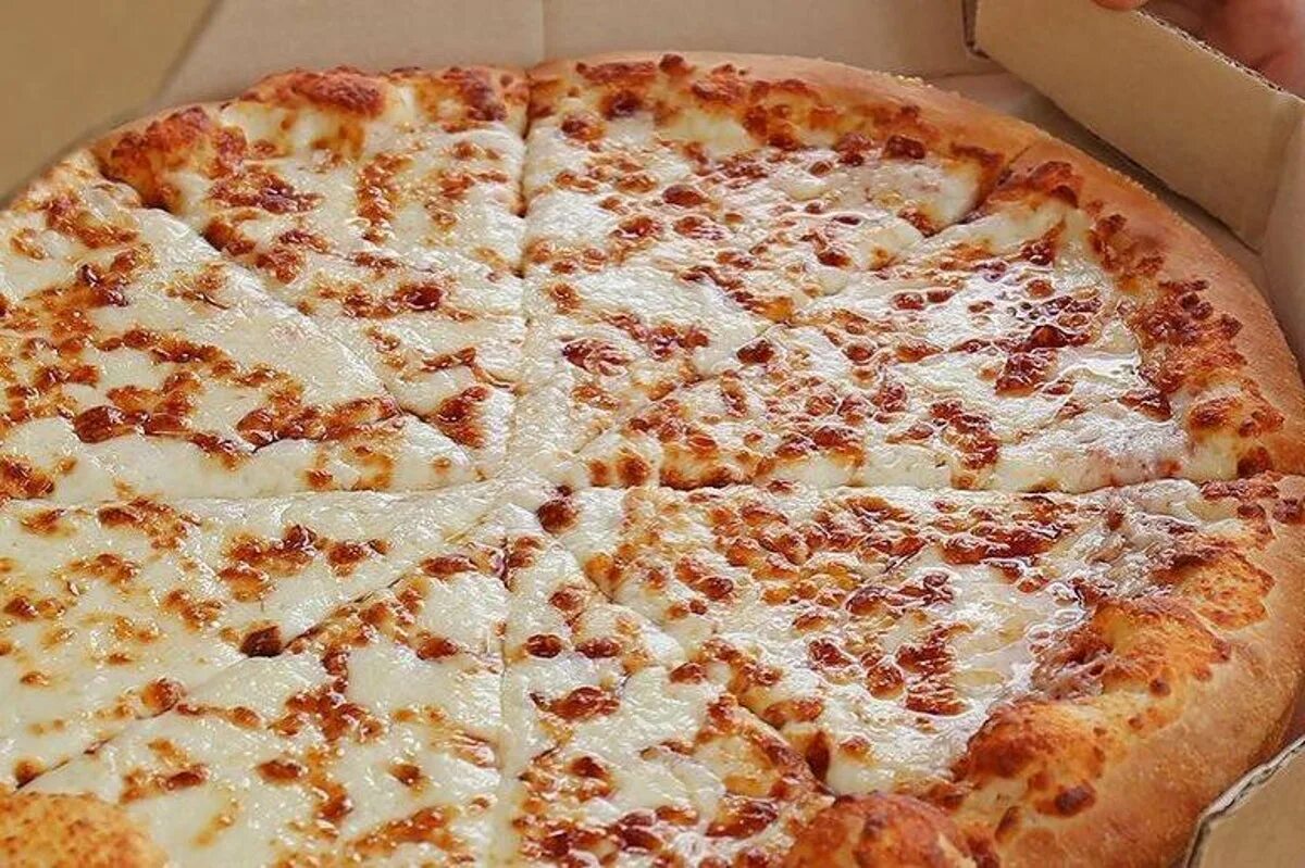 Чизе пицца. Пицца хат. пицца чиз сарапул. столовская пицца. cheese pizza hut.