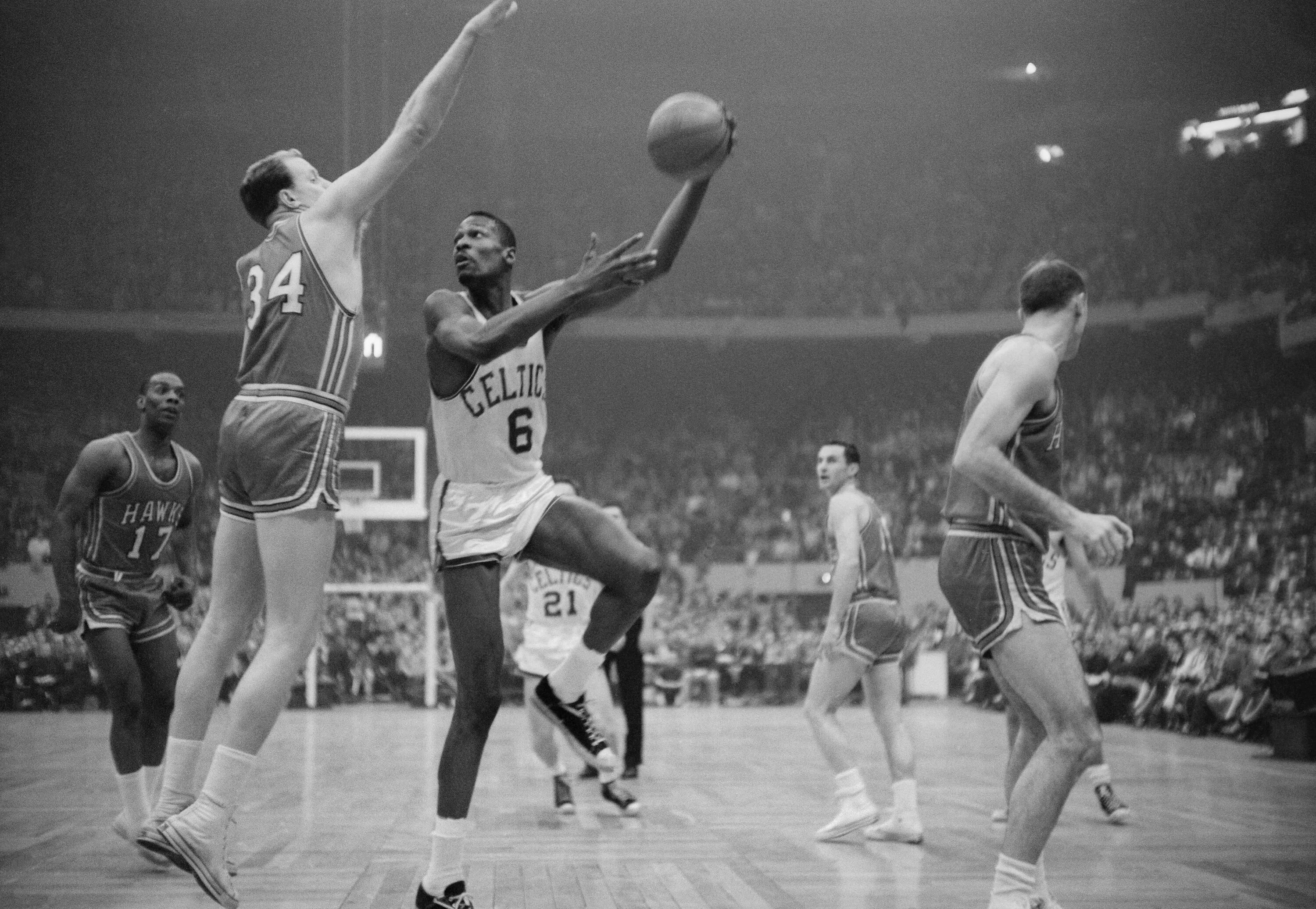 Билл Расселл. Boston Celtics Билл Расселл. Билл Рассел НБА. НБА 1960/61. Игры 1972 баскетбол