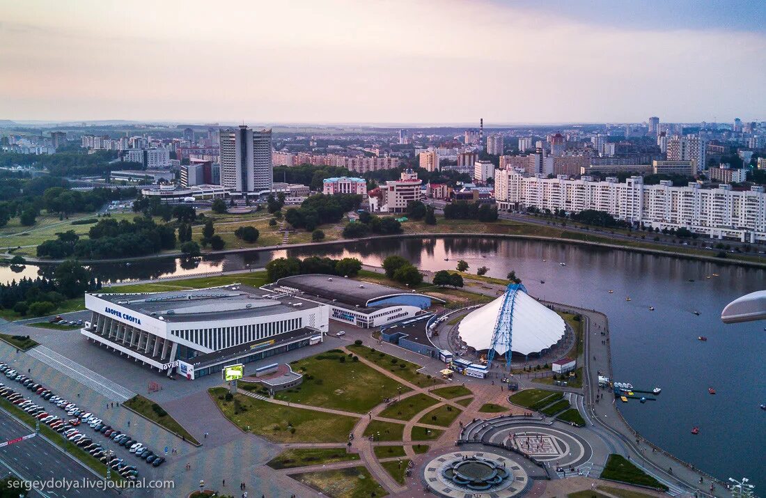 В данный момент в минске. Дворец спорта минск. минск 2022 город. немига в минске дворец спорта. минск столица белоруссии.