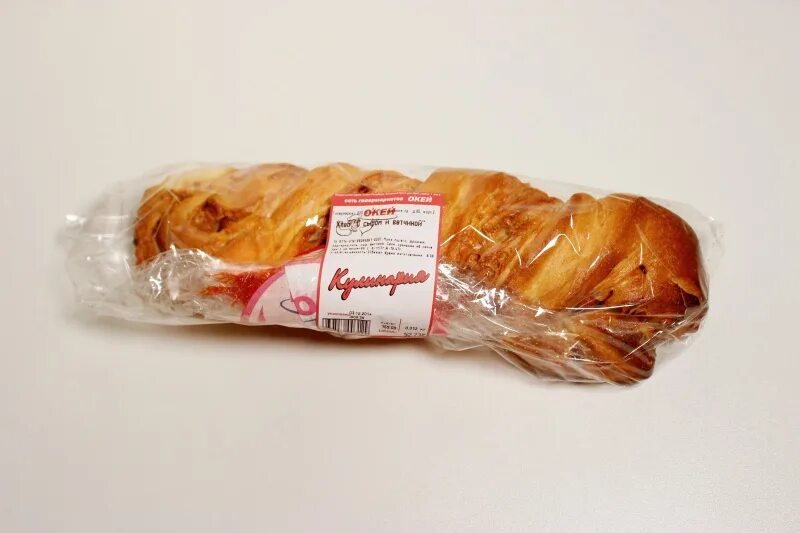 Хлеб кукурузный с сыром. Окей хлеб собственного производства. Хлеб мясной обской мясокомбинат колбаса. Окей батон. Окей батон.