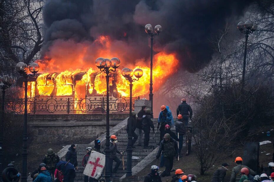 Что произошло на майдане в 2014. Майдан 2014 площадь независимости. Киев 2014.