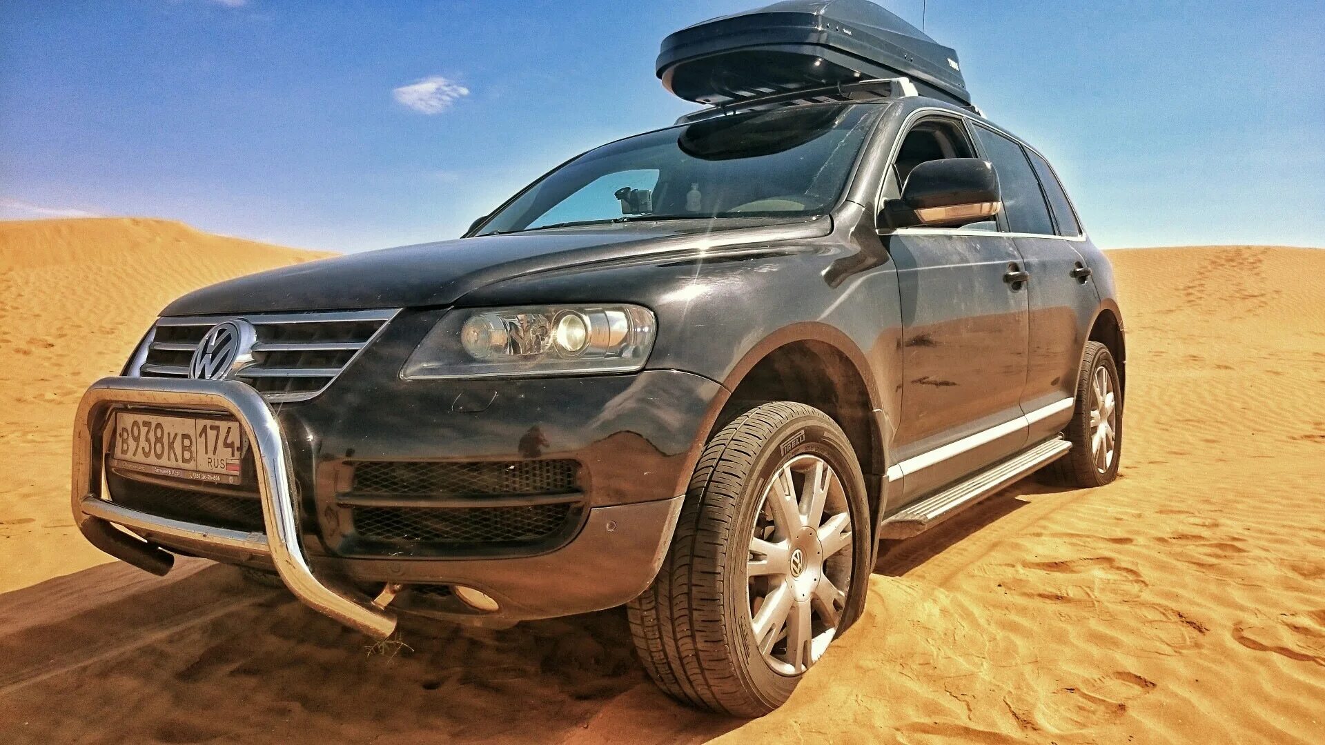 Volkswagen touareg б у. Touareg 1. VW Touareg 1. Туарег 1 поколения. VW Touareg drive2.