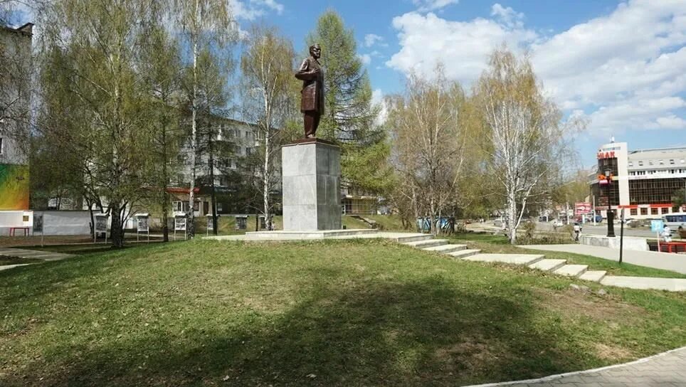 Площадь Чайковского Пермский край Чайковский. Город Чайковский площадь города. Площадь искусств Чайковский. Город Чайковский площадь искусств.