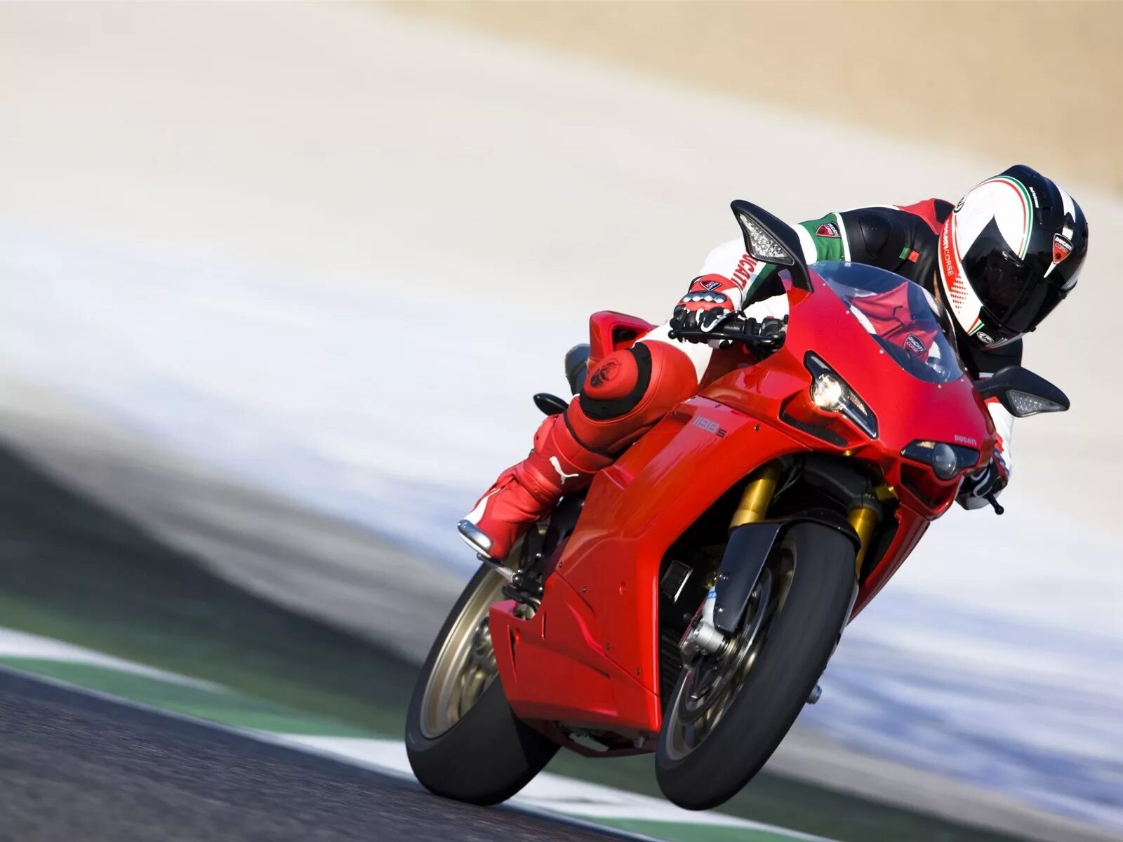 Дукати мотоцикл 1198. Гоночный мотоцикл Дукати. Ducati Superbike 1198 s. Ducati 1198 фото. Про мотоциклы можно