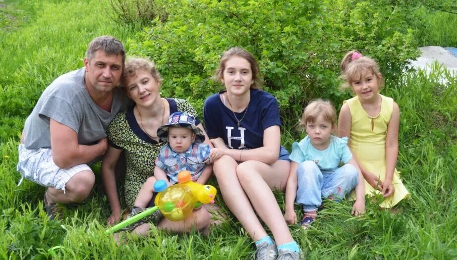 Конкурс семья хабаровского края. Семья хабаровск. Семьи хабаровска получили квартиры. Конкурсы хабаровск. Многодетная семья дегтяревых.