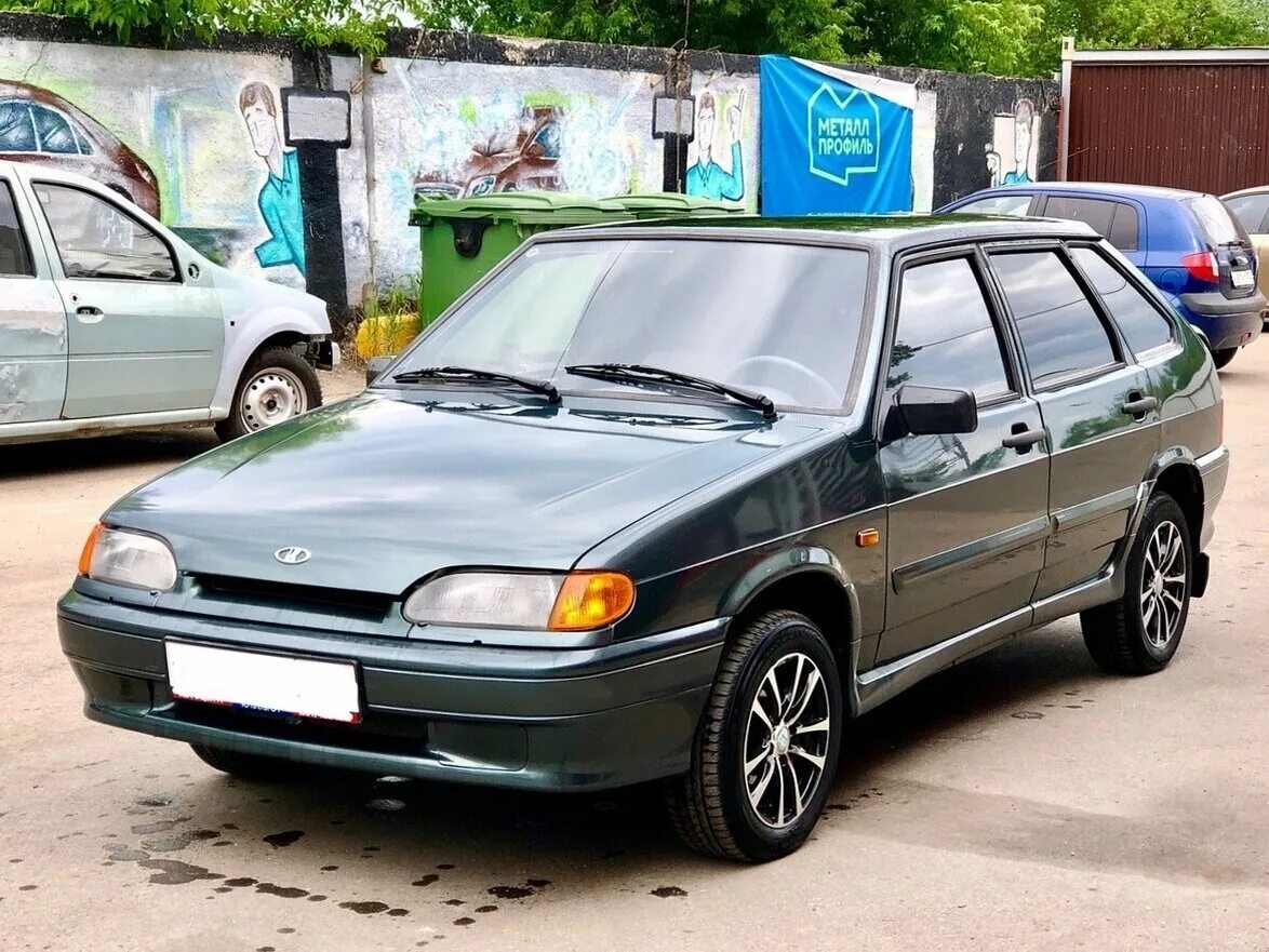 ваз-2114 хэтчбек. ваз 2114 салатовая. ваз 2114 зеленого цвета. ваз 2114 темно-зеленый металлик. ваз 2114 светло зеленый металлик.