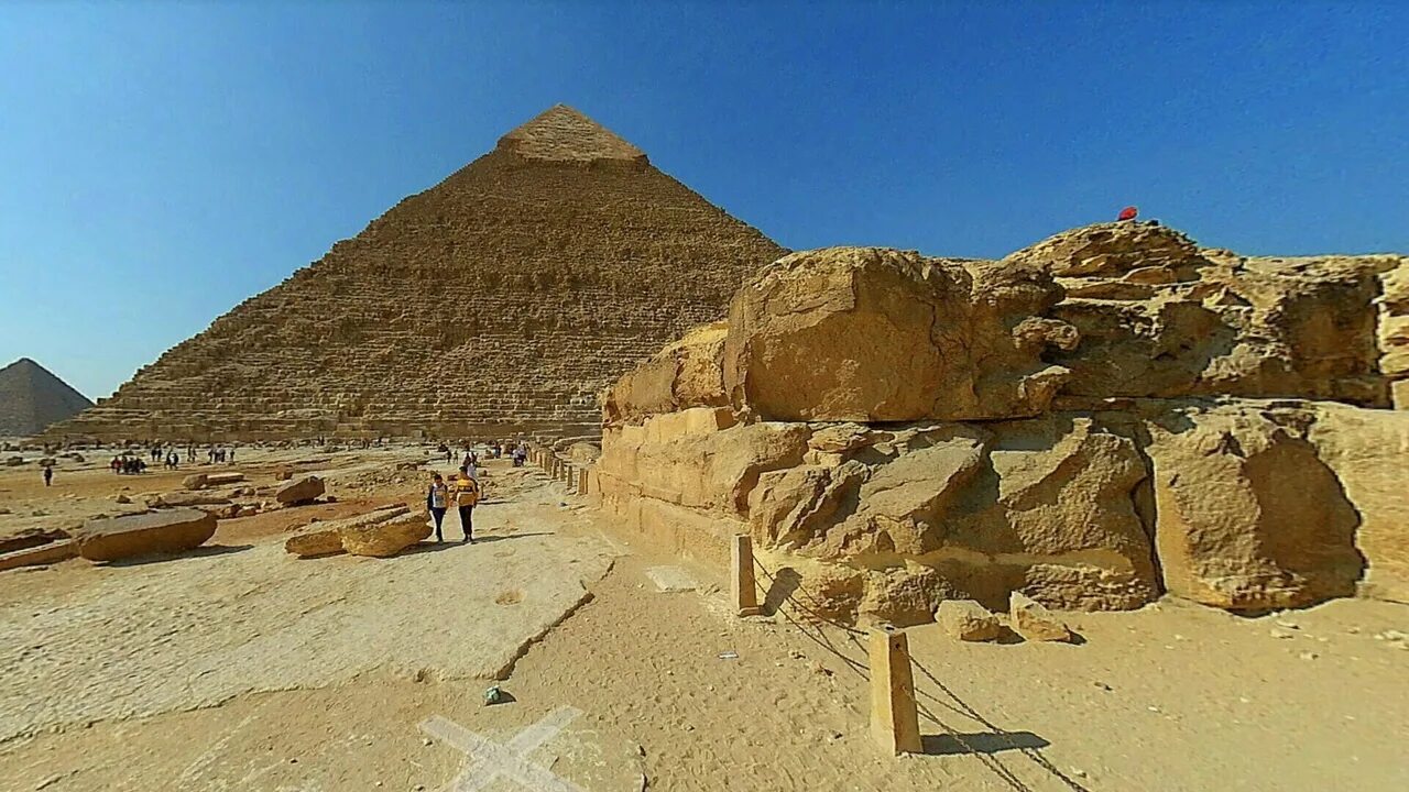 Найден каир. Пирамиды в Египте. Гробницы Египта. Каир пирамиды.