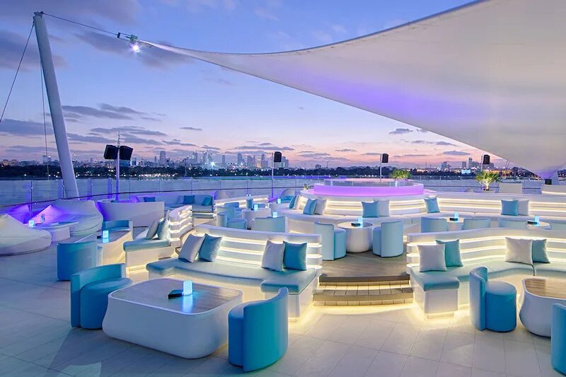 Aura pool. Skypool дубай. cielo sky lounge dubai. sky pool бассейн дубай. aura skypool dubai.