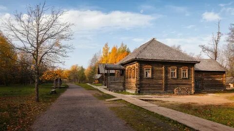 Сельская площадь