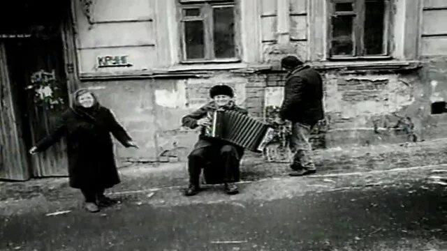 Ямилого узнаю по походе. Ноты для баяна аккордеона. А я милую узнаю по походке. Гарик сукачев милого узнаю. Я милого узнаю по походке гарик сукачёв.