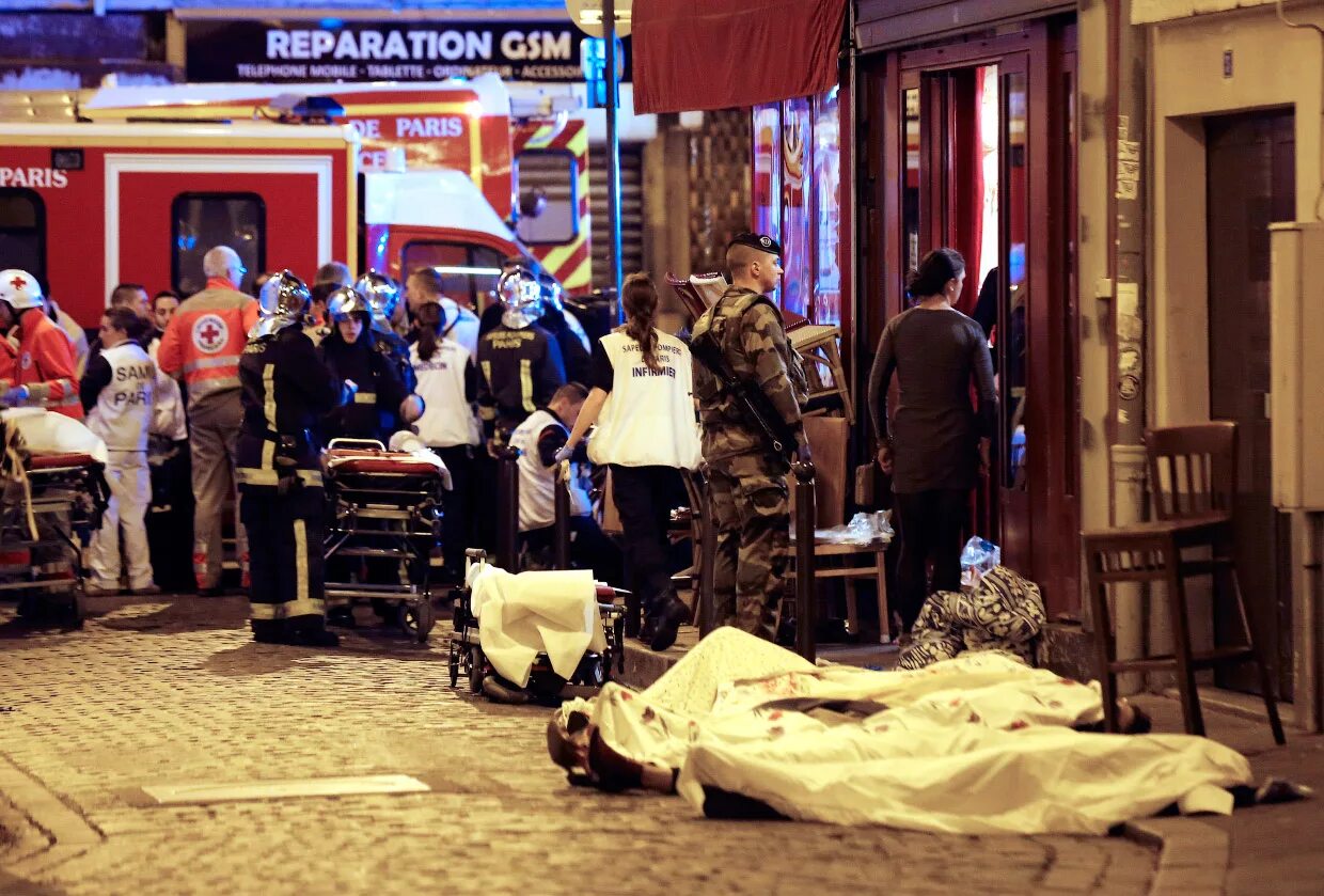 Крупные теракты в европе. Париж 13 ноября 2015 Батаклан.