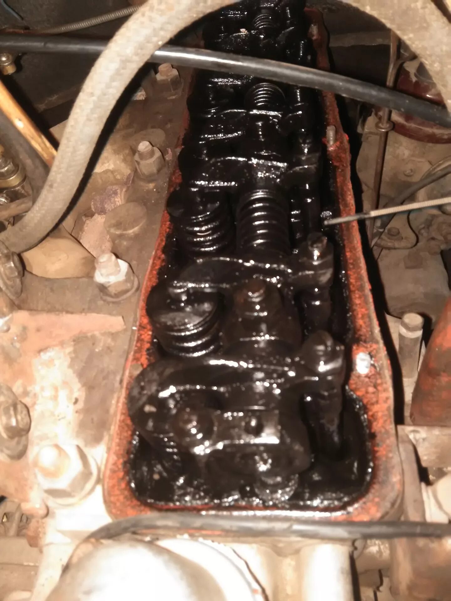 Рк крышки клапанов умз 417. Рк крышки клапанов умз 417. Масляные каналы в коленвале. Моторное масло. Масляное голодание.